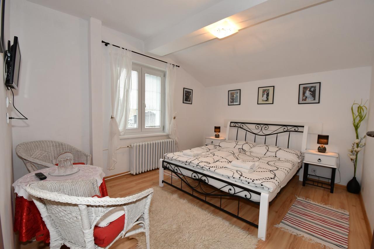 Apartamento Slnecny Dvor Vel'ka Lomnica Exterior foto